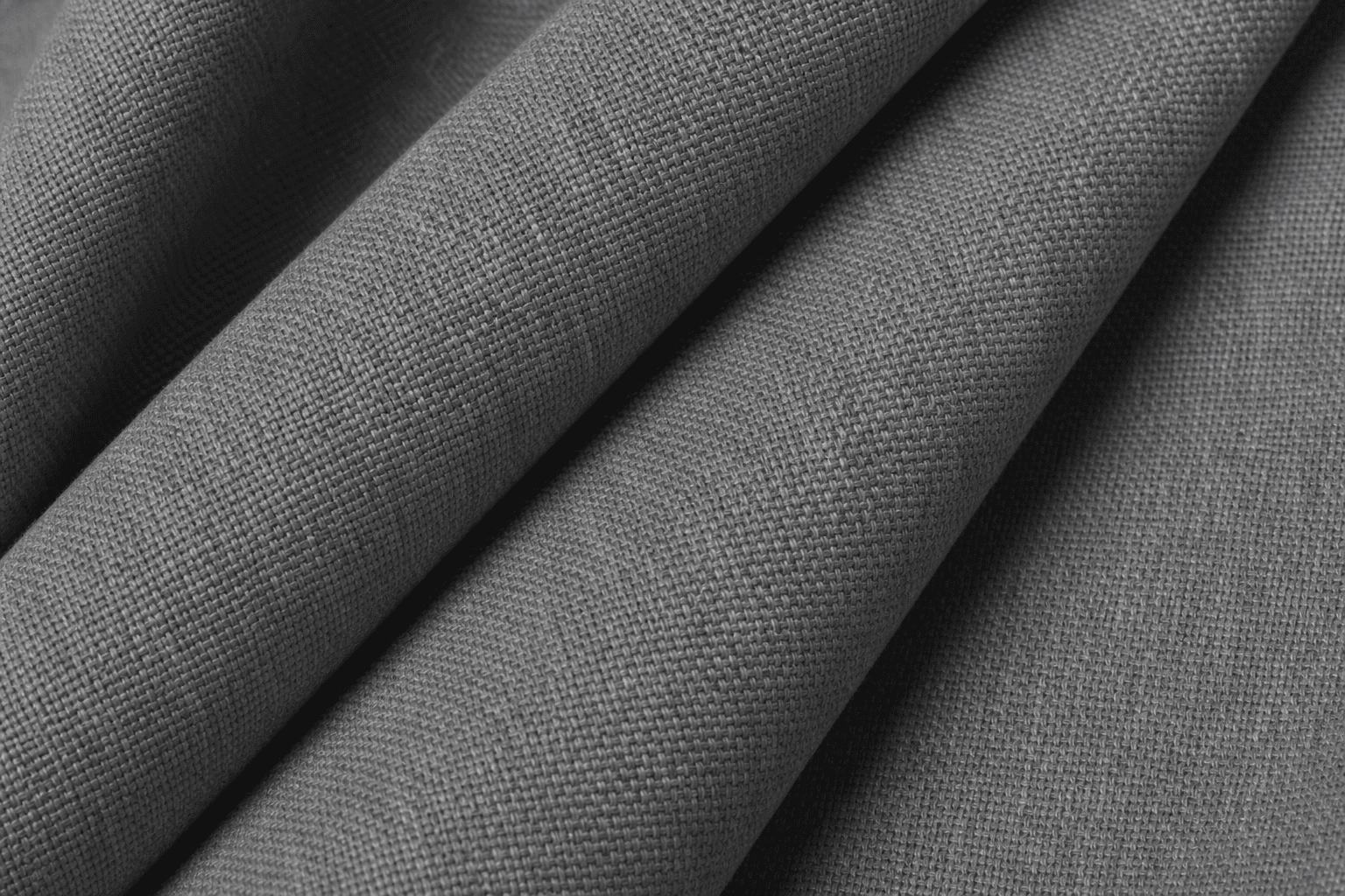Dim-out curtain fabric